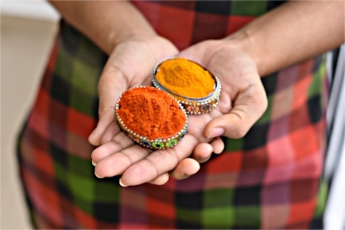 The anti-inflammatory benefits of turmeric require black pepper other ingredients to activate